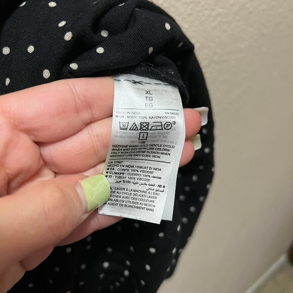 Old Navy Jumpsuit Black White Polka Dots Flutter Sleeveless Over All Sz XL - Picture 9 of 10